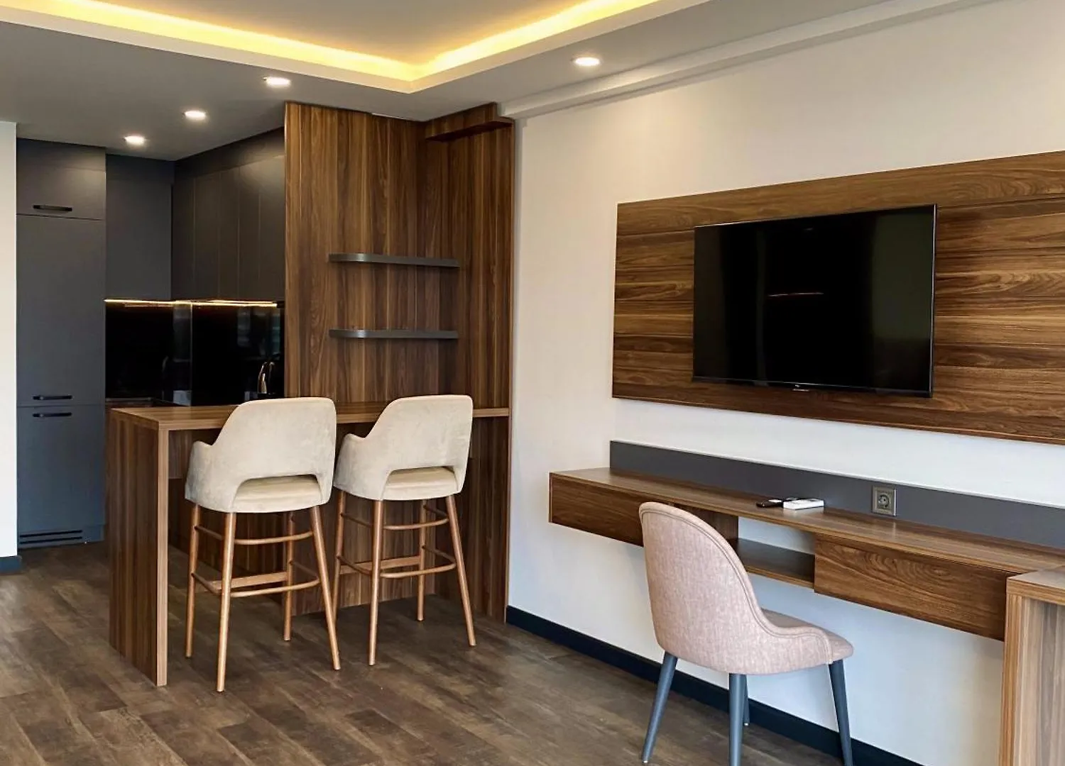 Parkside & Seaview Apartment Батуми 0*,  Грузия